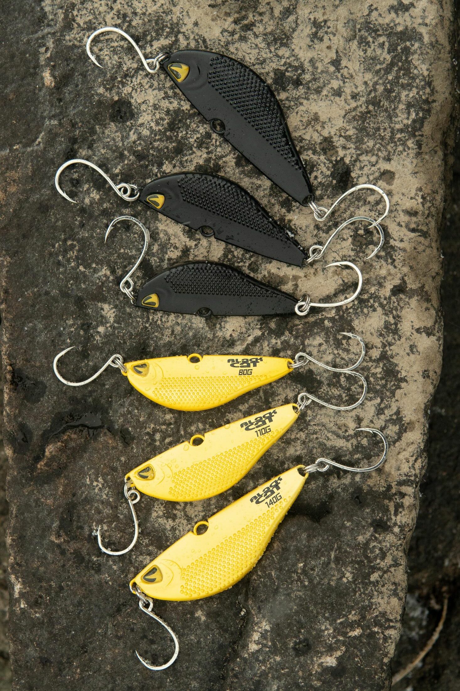 Black Cat Heavy Vibe V Lure 140g Black – Obrázok 3