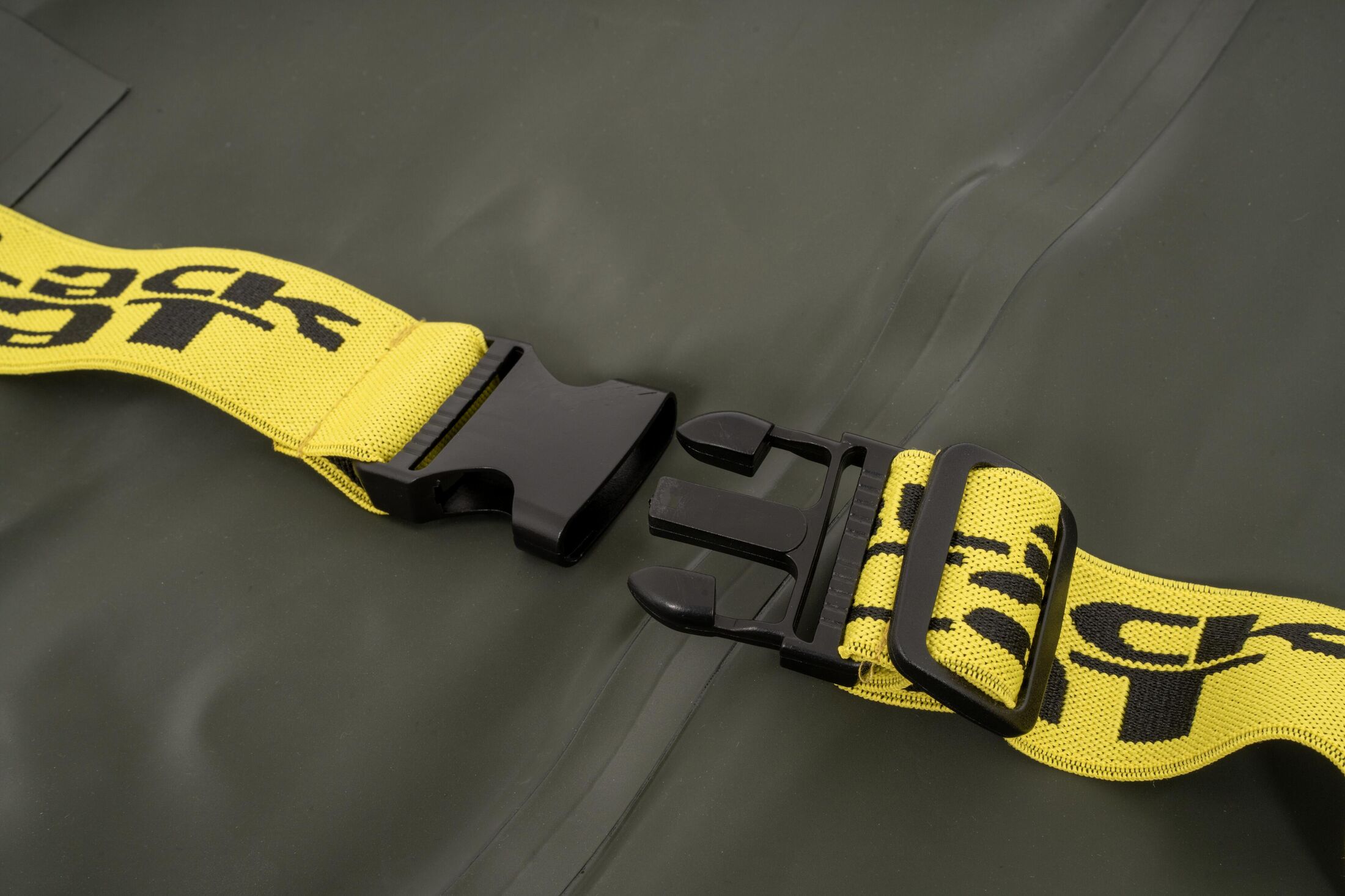 Black Cat Green Booted Waders 7/41 – Obrázok 3