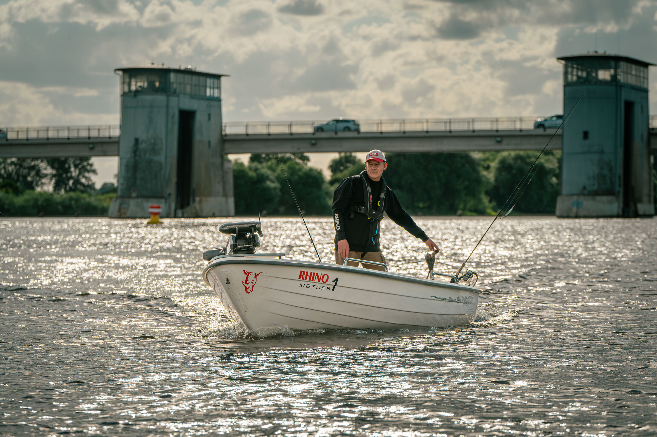 Rhino Motors BLX 110 V2 Electric Outboard Motor – Obrázok 2